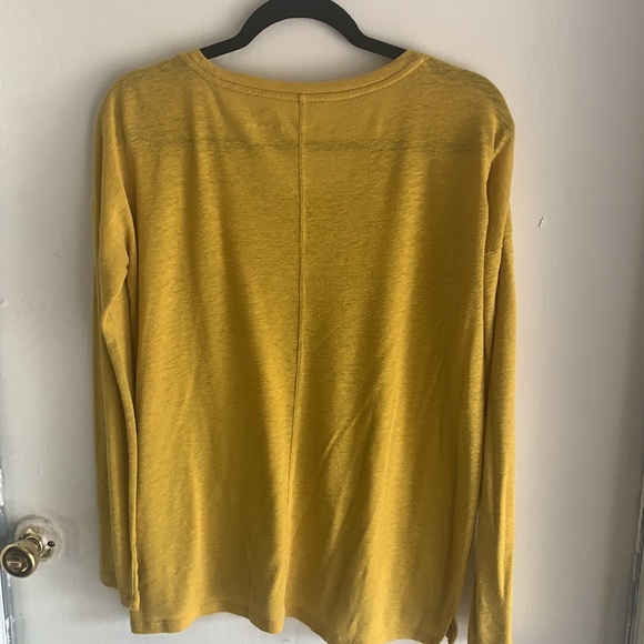 Old Navy long sleeve - Picture 2 of 4